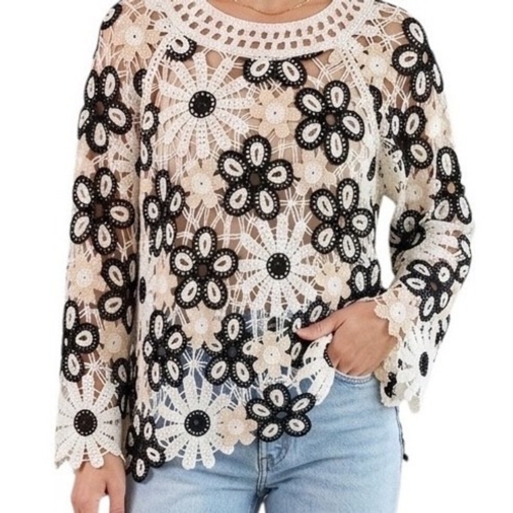 Cato Women Black White Floral Crochet Open Knit Sweater Boho Long Sleeve Medium